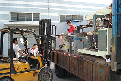 �c������D